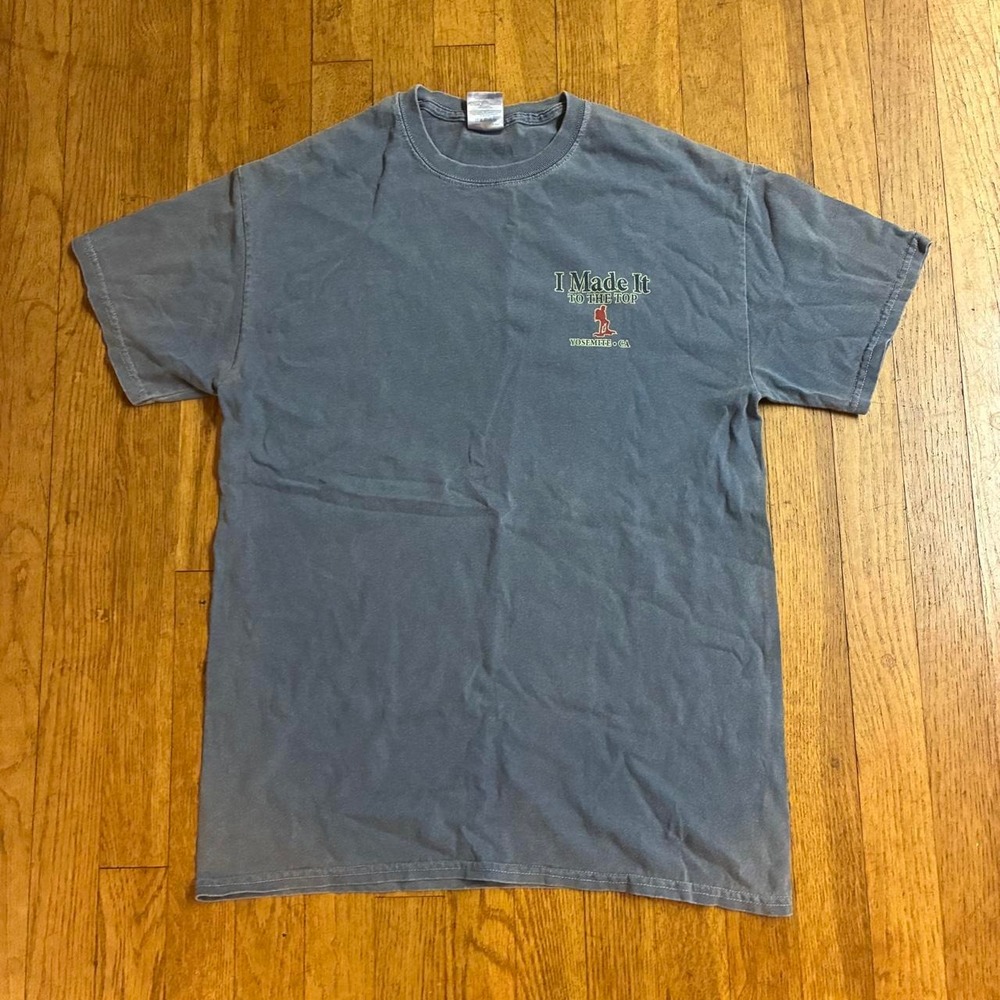 Gildan Yosemite National Park I Made It To The Top Graphic T-Shirt Mens Medium